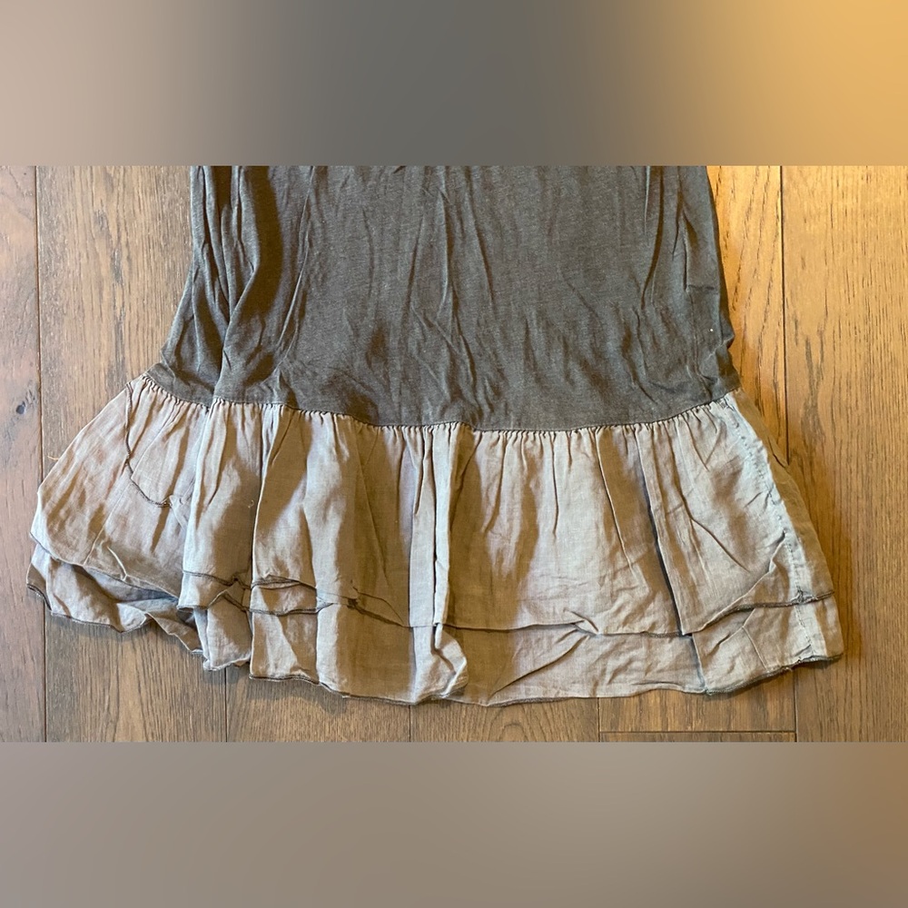 Splendid Dress with Ruffled Hem - Picture 2 of 4